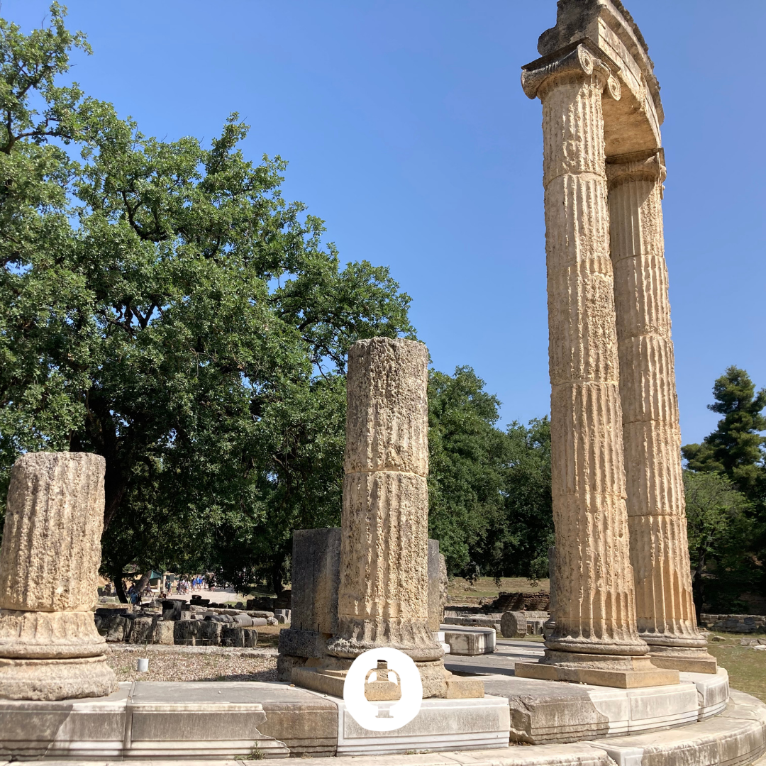 colonnes antiques du site archéologique d'Olympie en Grèce