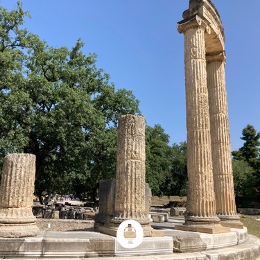 colonnes antiques du site archéologique d'Olympie en Grèce